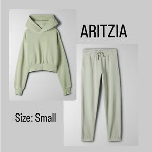 GREEN ARITZIA TNA SWEATSUIT SET